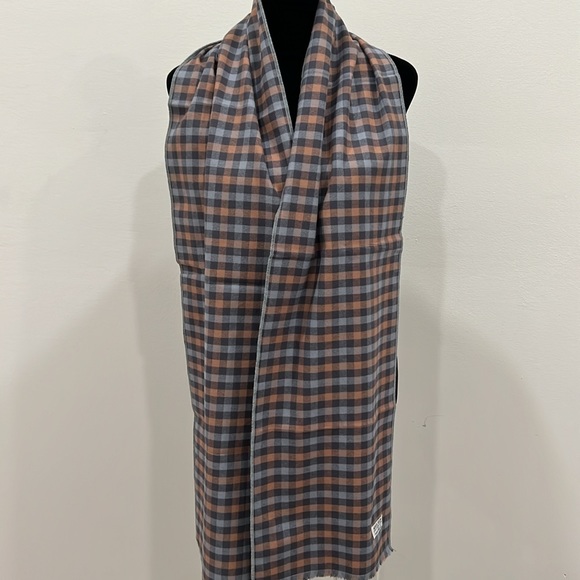 MILL CITY FINERIES Flannel Scarf - Picture 3 of 4